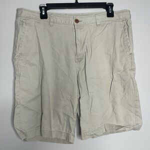 Men’s Khaki Cargo Short Tommy Bahama Size 36